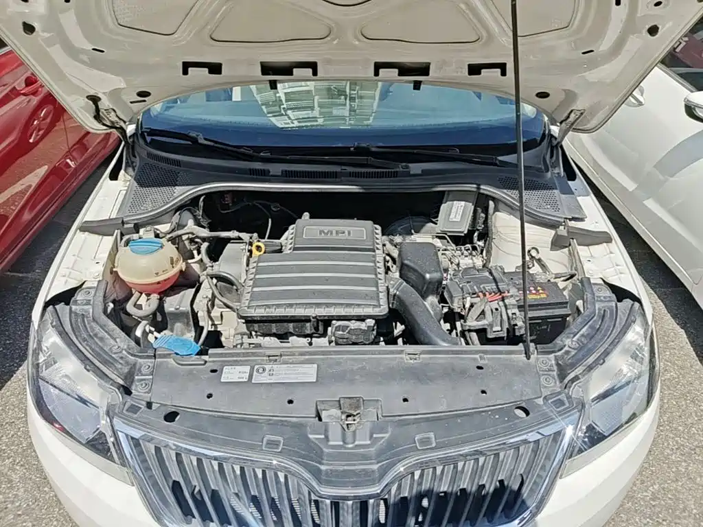 Skoda Rapid — миниатюра 20