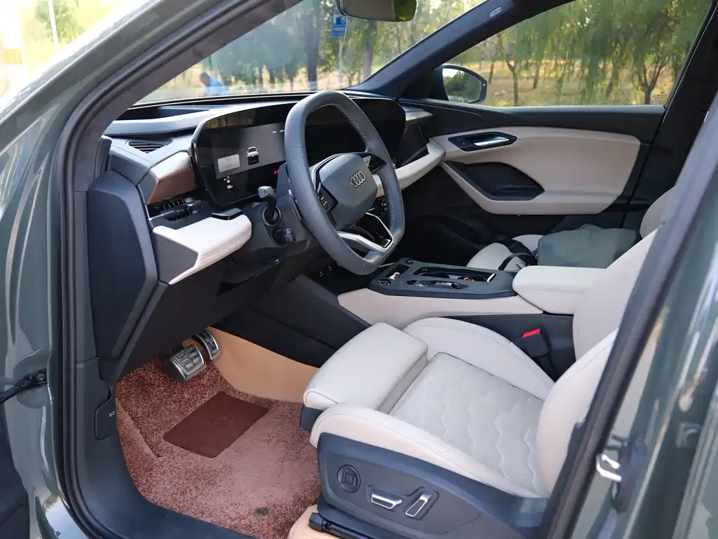 Audi Q6L e-tron — миниатюра 7