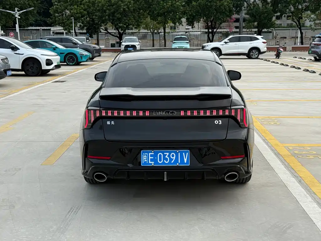 Lynk & Co 03 — миниатюра 5