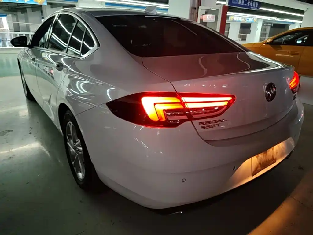 Buick Regal — миниатюра 5