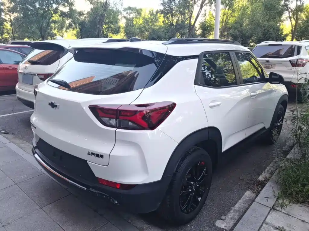 Chevrolet Tracker — миниатюра 7
