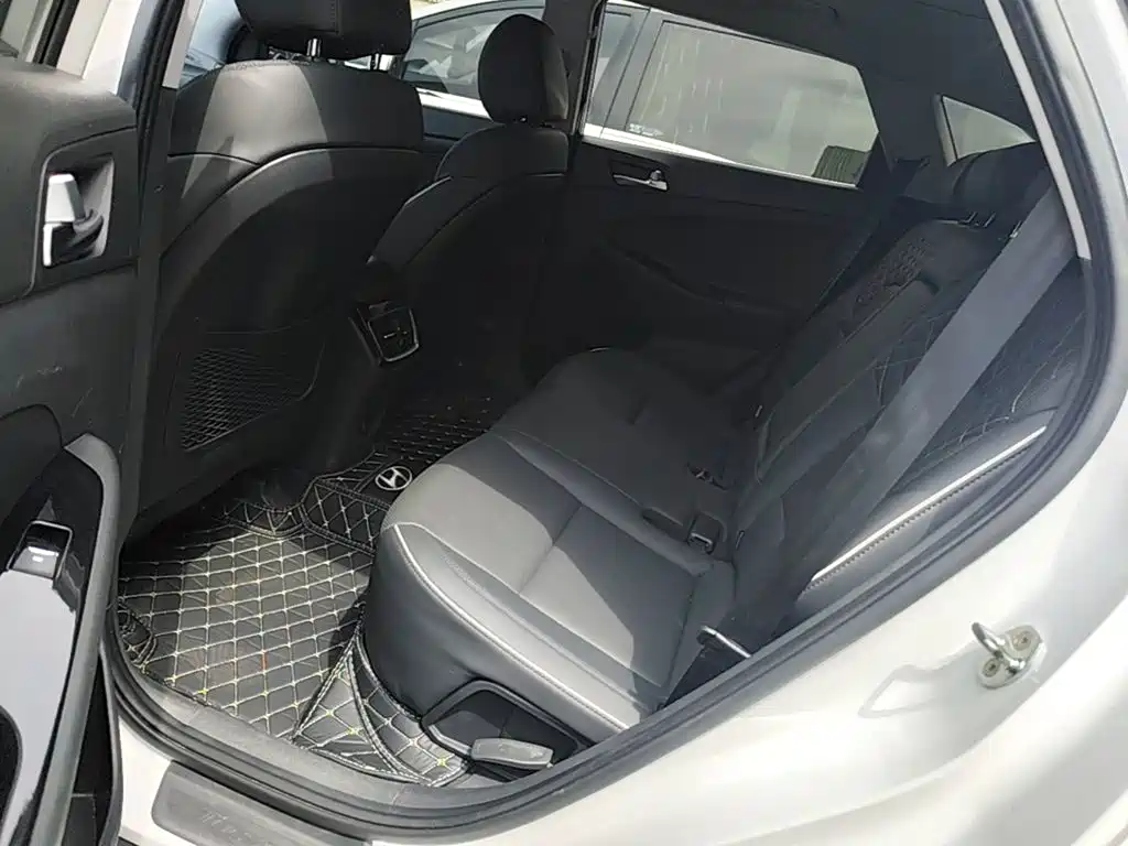 Hyundai Tucson — миниатюра 17