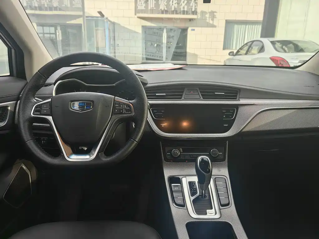 Geely Emgrand GS — миниатюра 8