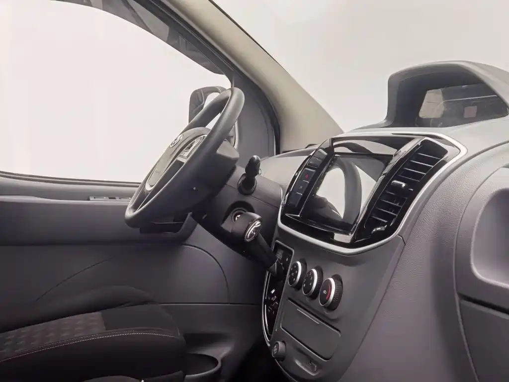 MAXUS V80 — миниатюра 22
