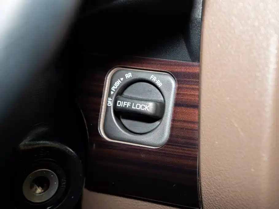 Toyota Land Cruiser — миниатюра 13