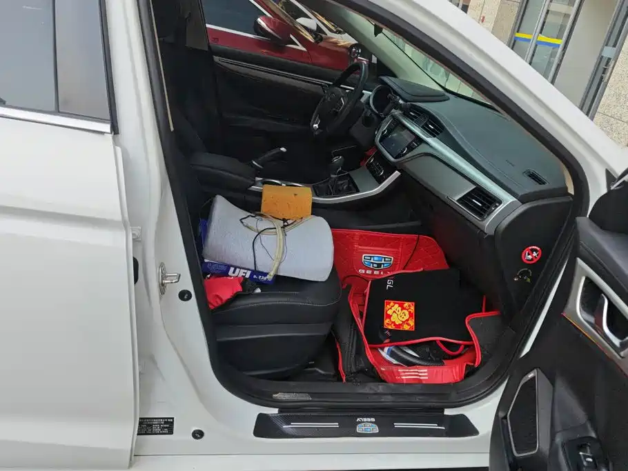 Geely Emgrand GL — миниатюра 8