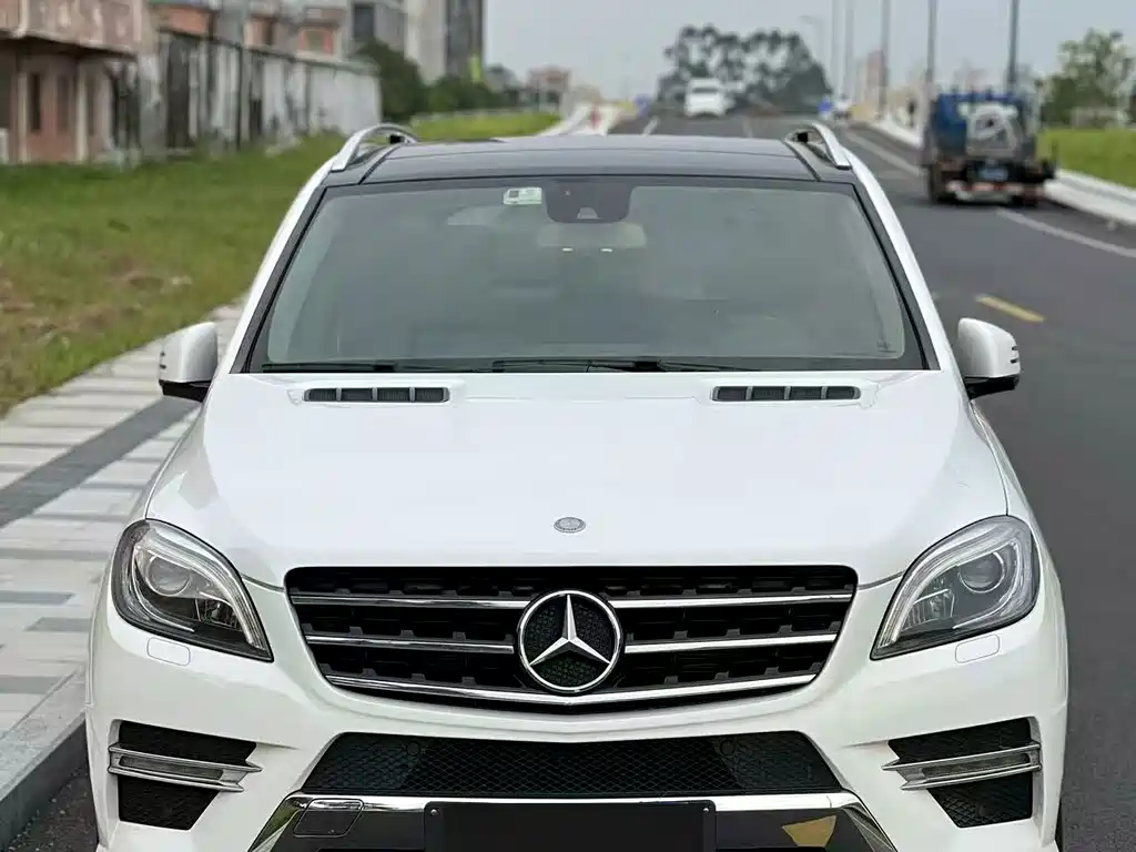 Mercedes-Benz M-Class — миниатюра 2