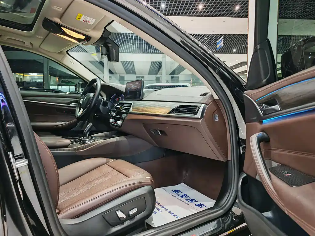 BMW 5 Series 5 2021 535Le Luxury