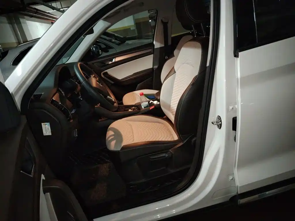Skoda Kodiaq 2017 TSI330 5 мест Comfort