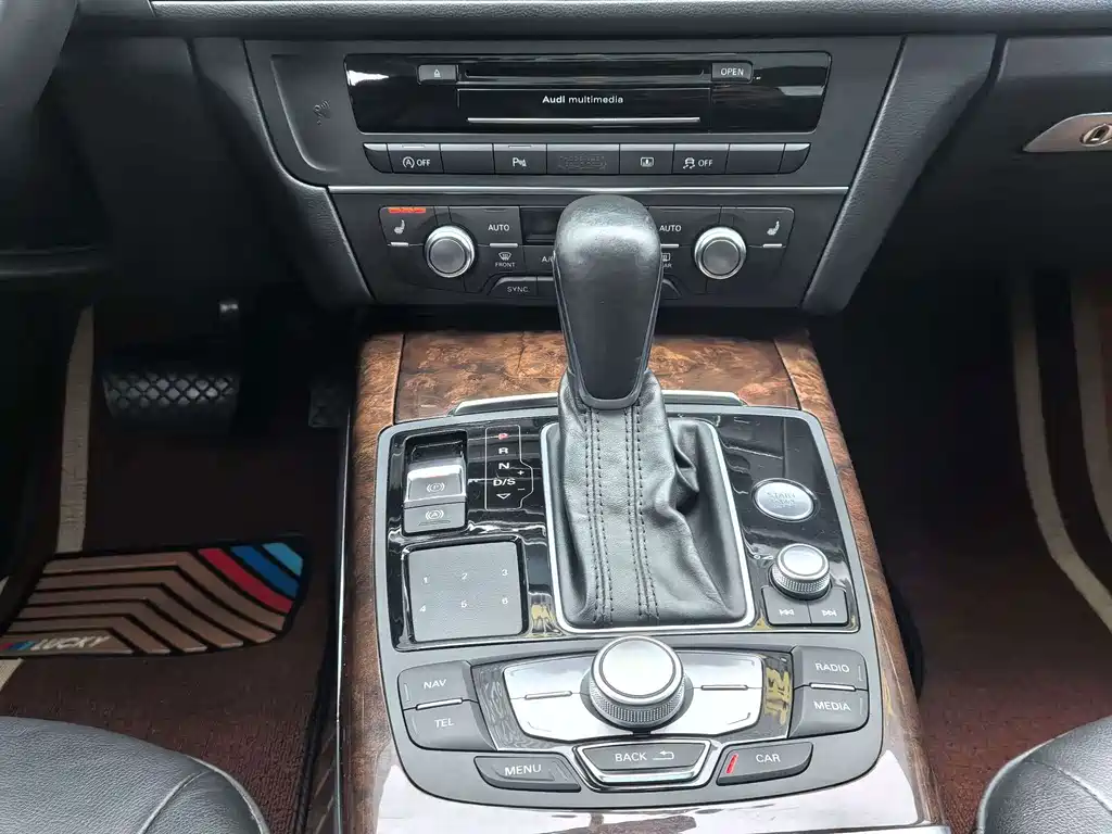 Audi A6L — миниатюра 10