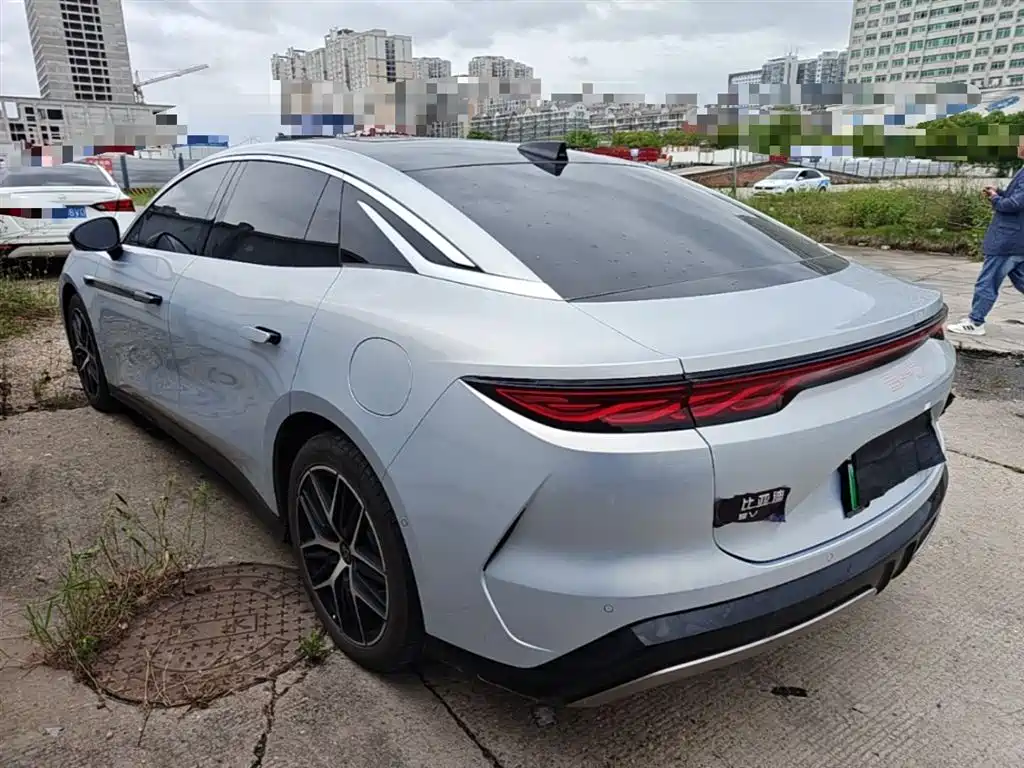 BYD Han L 2025 EV Flagship