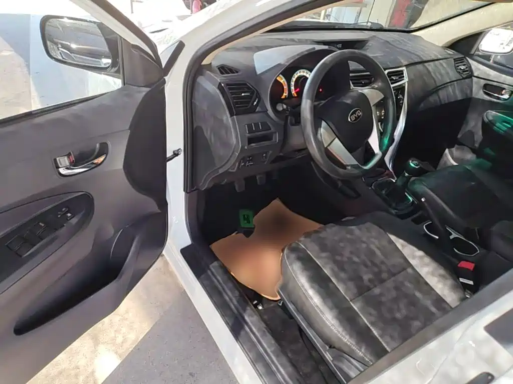 BYD F3 — миниатюра 16