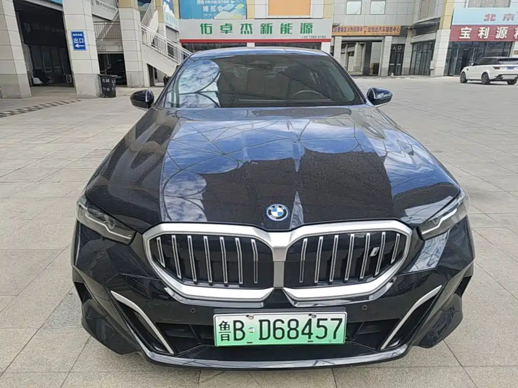 BMW i5 — миниатюра 3