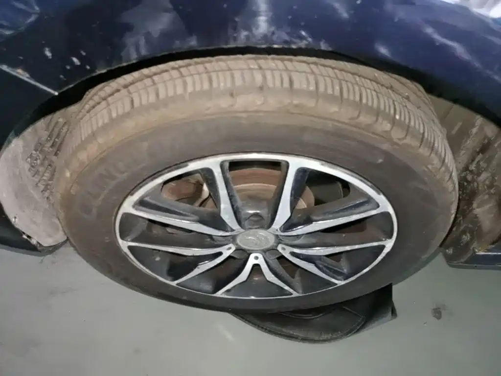 BYD MAX — миниатюра 23