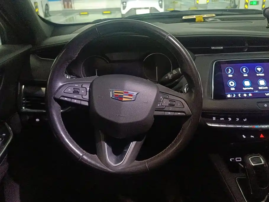 Cadillac XT4 — миниатюра 15