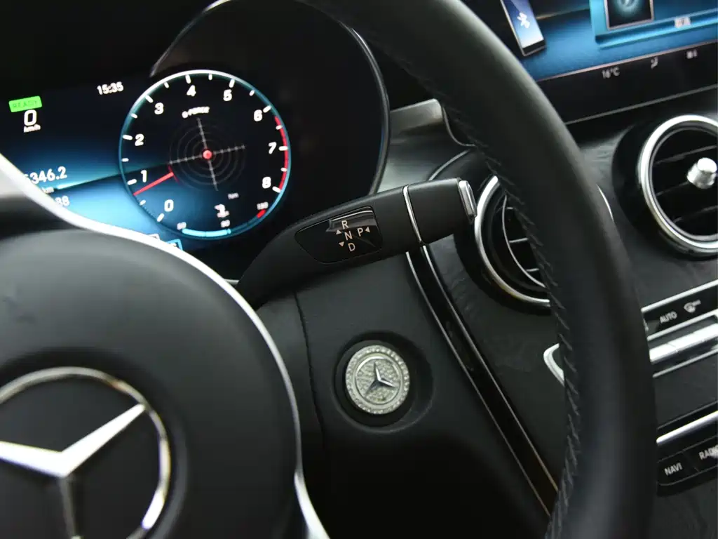 Mercedes-Benz C-Class — миниатюра 10