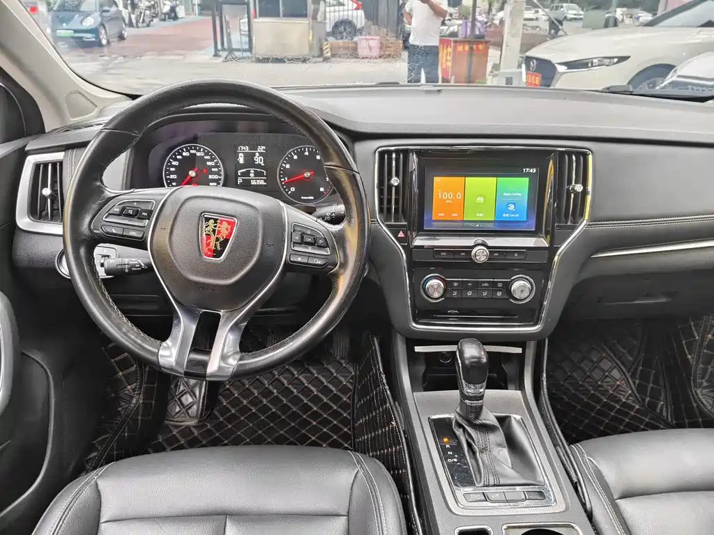 Roewe i6 Classic — миниатюра 5