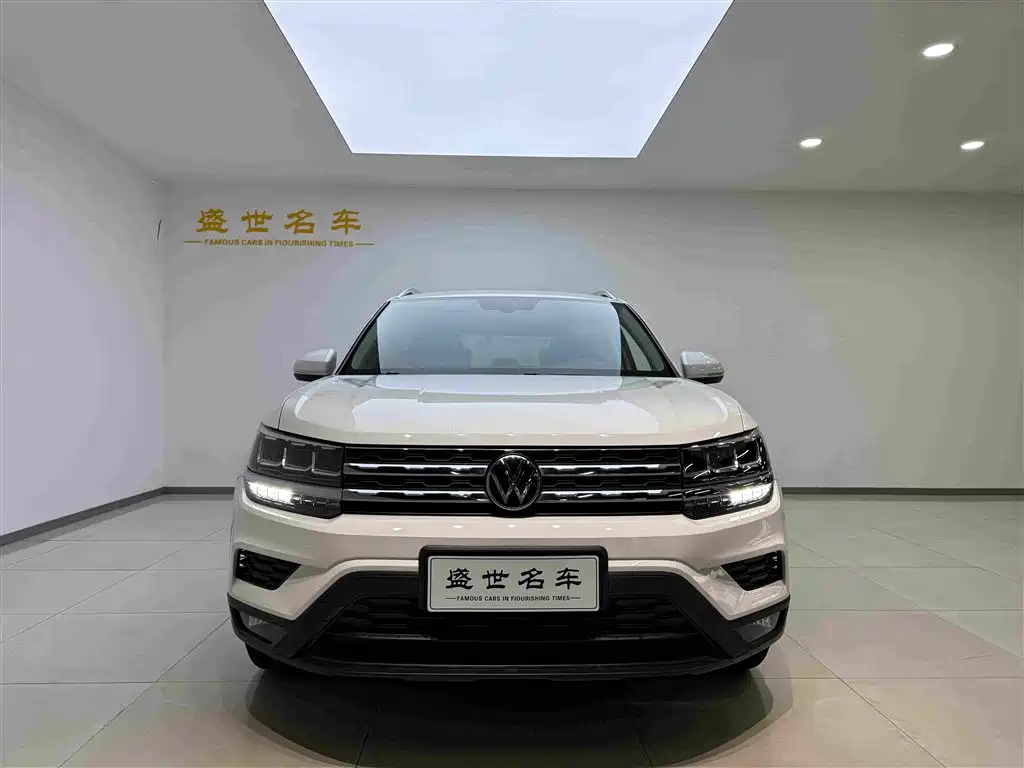 Volkswagen Tharu — миниатюра 2