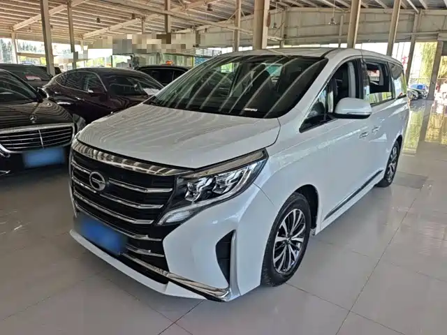 GAC Trumpchi M8