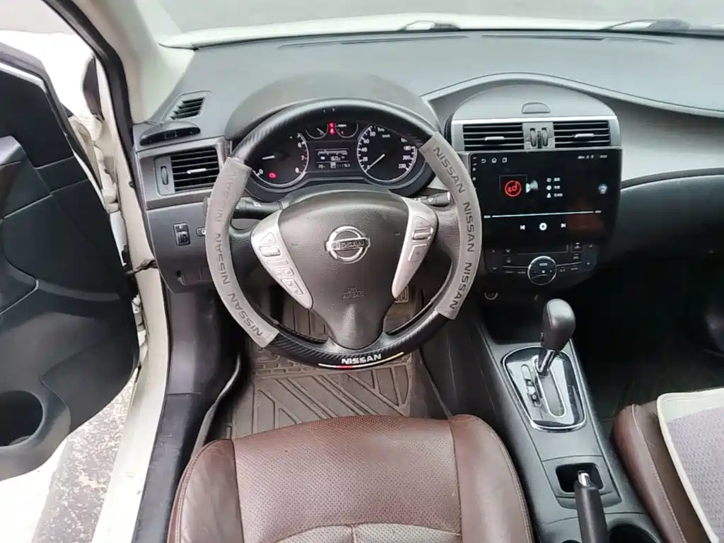 Nissan Tiida — миниатюра 15