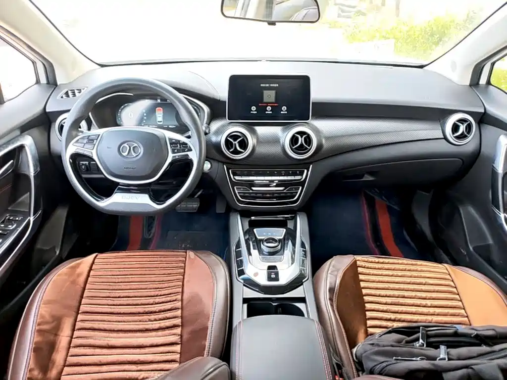 BAIC EU5 — миниатюра 10