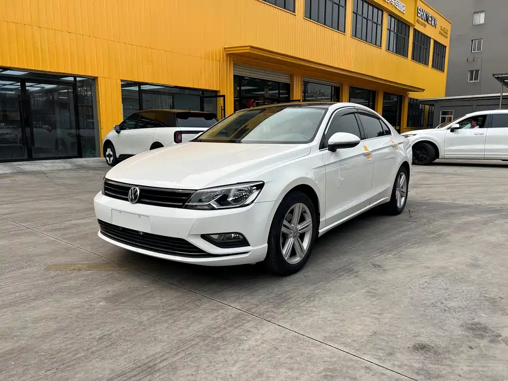 Volkswagen Lamando 2015