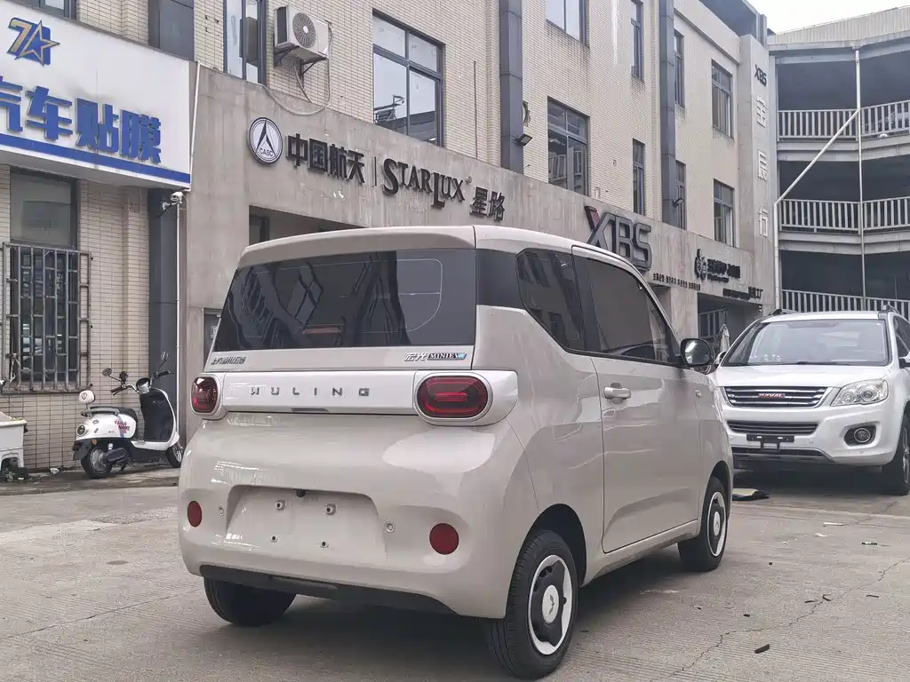 Wuling MINIEV — миниатюра 8