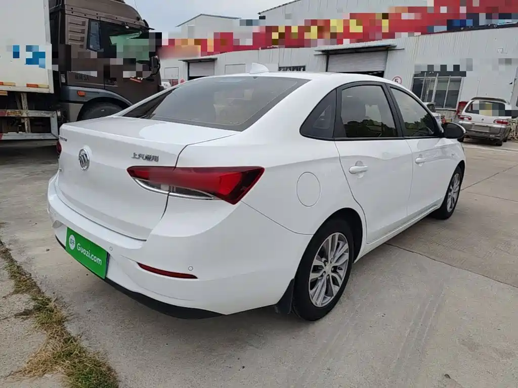 Buick Excelle — миниатюра 7