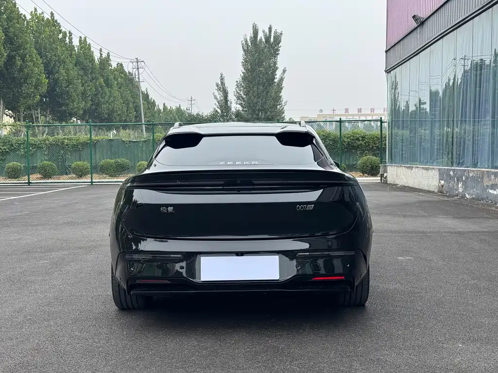 Zeekr 007GT — миниатюра 4