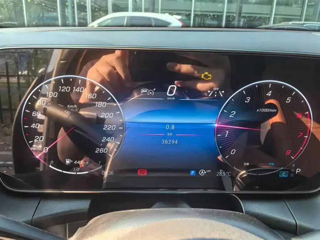Mercedes-Benz GLC — миниатюра 9
