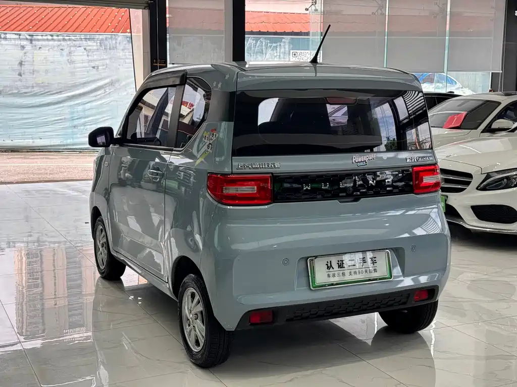 Wuling MINIEV — миниатюра 5