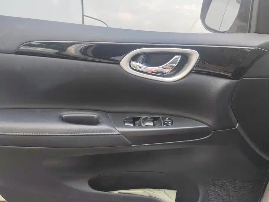 Nissan Sylphy — миниатюра 7