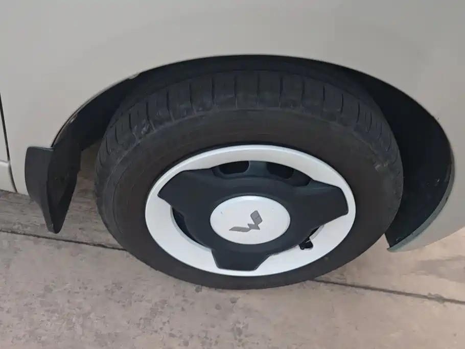 Wuling MINIEV — миниатюра 6