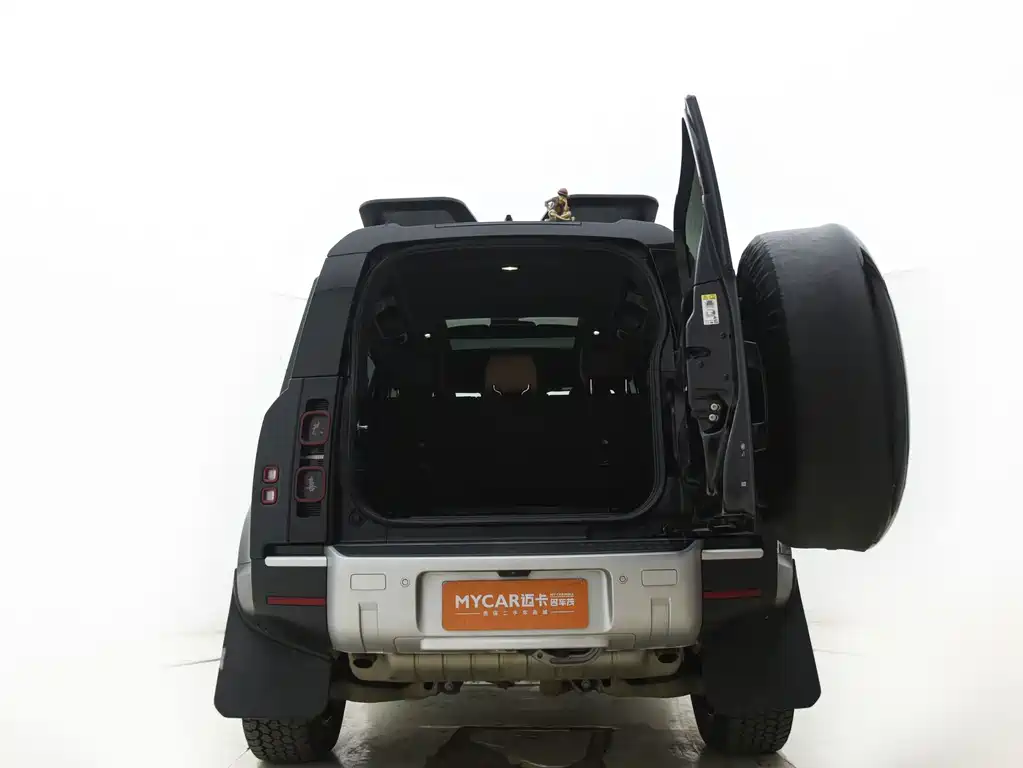 Land Rover Defender — миниатюра 5