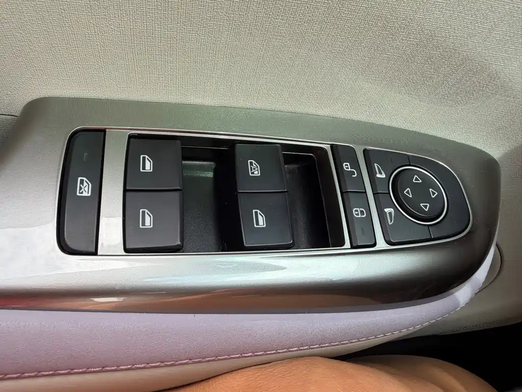 BYD Dolphin — миниатюра 16