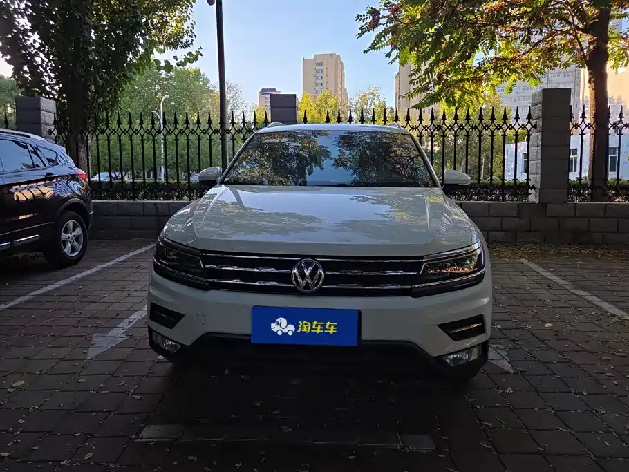 Volkswagen Tiguan L — миниатюра 2