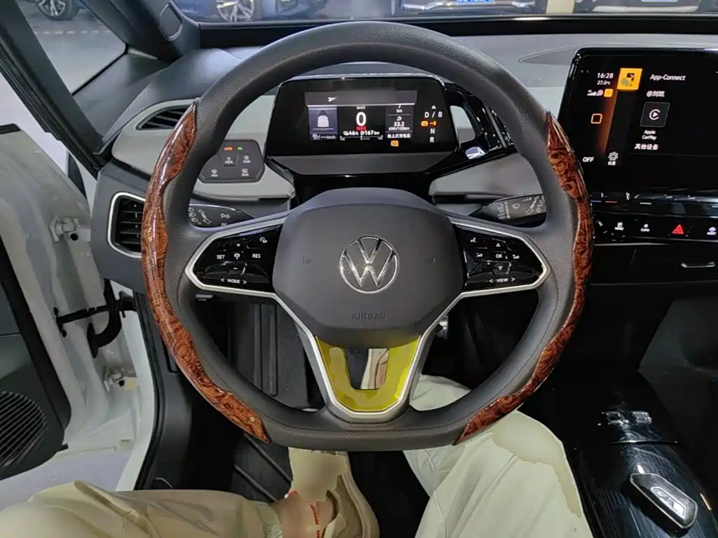 Volkswagen ID.3 — миниатюра 11