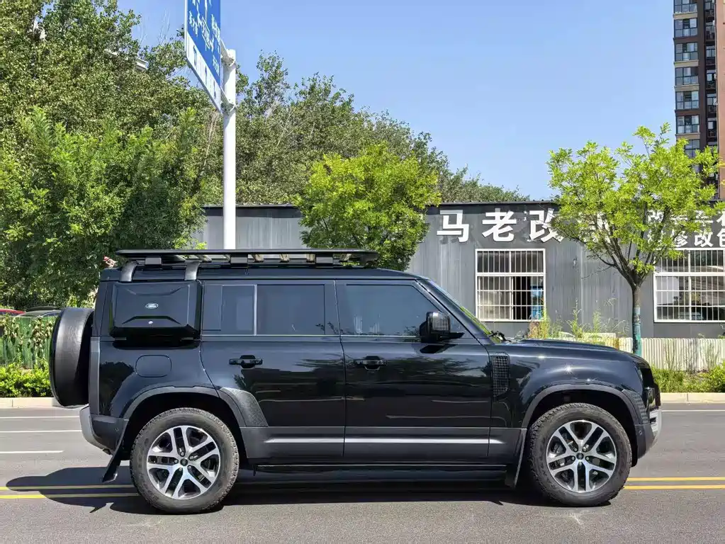 Land Rover Defender — миниатюра 30