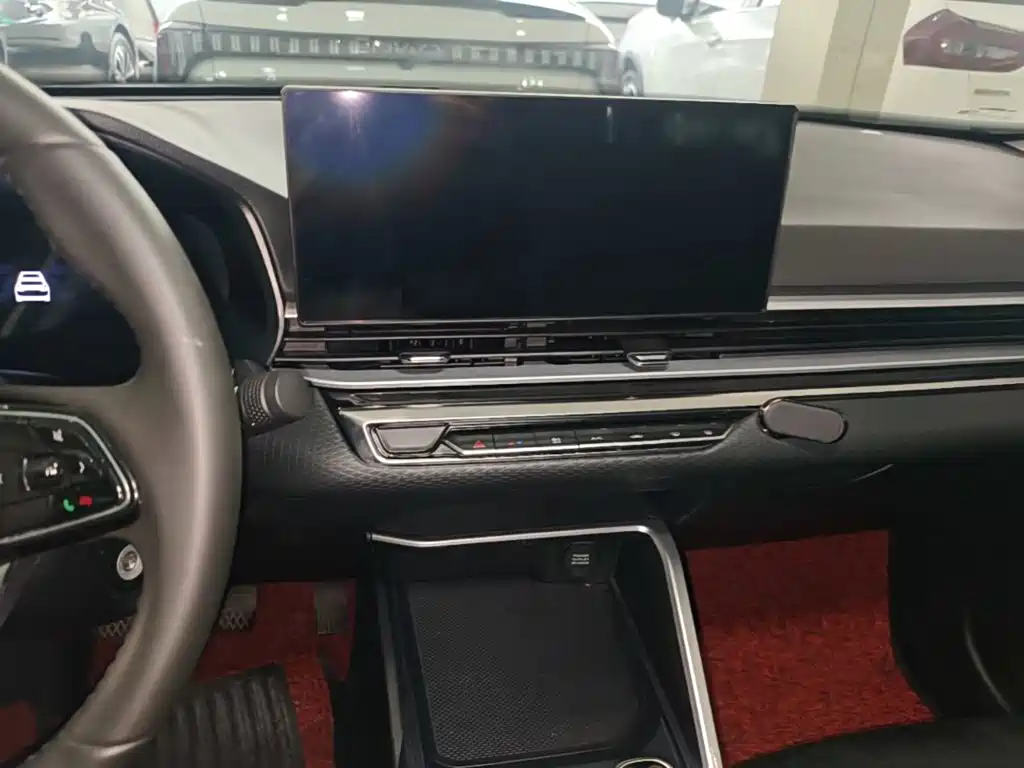 Geely Emgrand — миниатюра 13