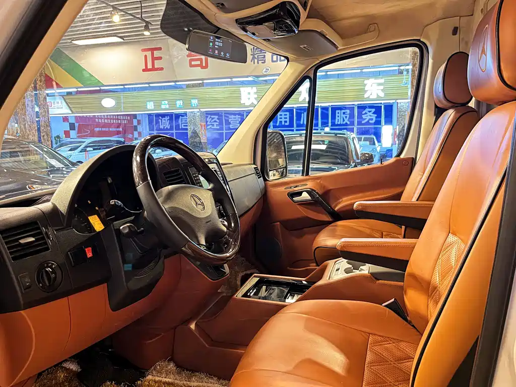 Mercedes-Benz Sprinter — миниатюра 10