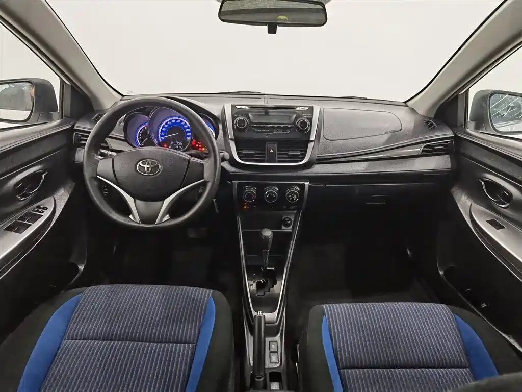 TOYOTA YARIS L ZHIXUAN