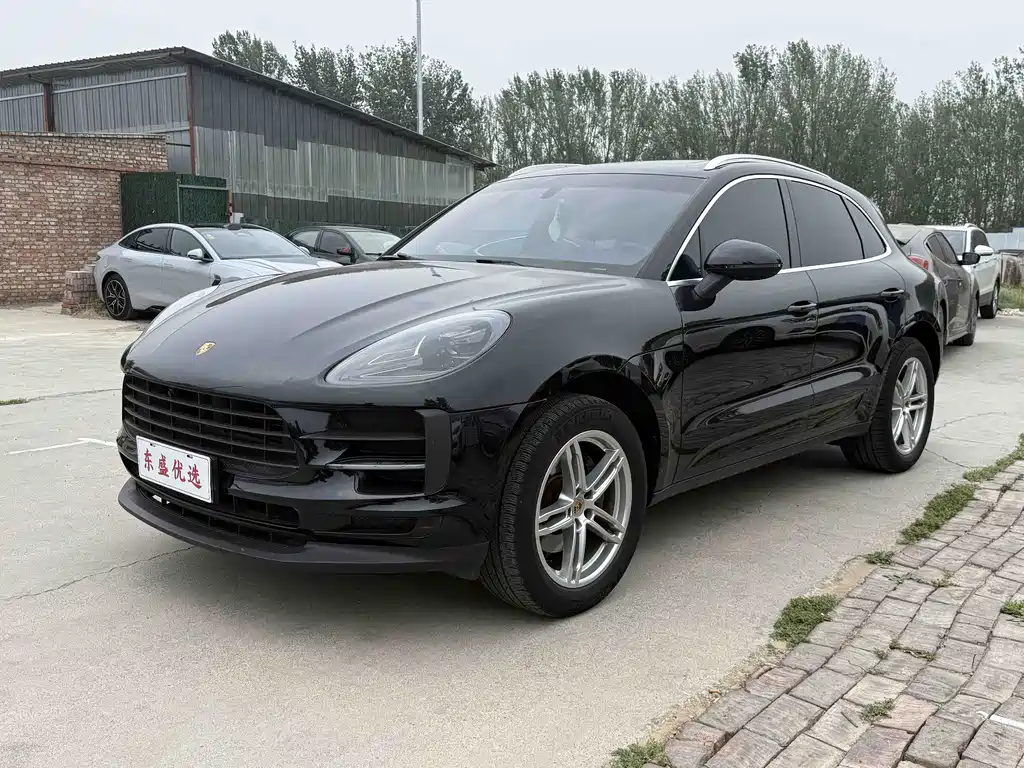 Porsche Macan 2014