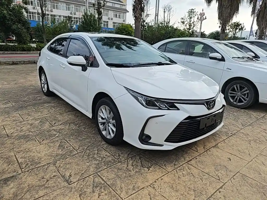 Toyota Corolla — миниатюра 4