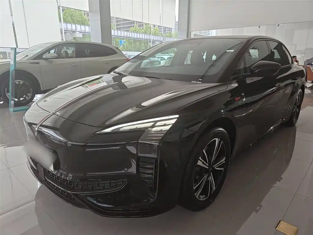 Hongqi Hongqi EH7 2025
