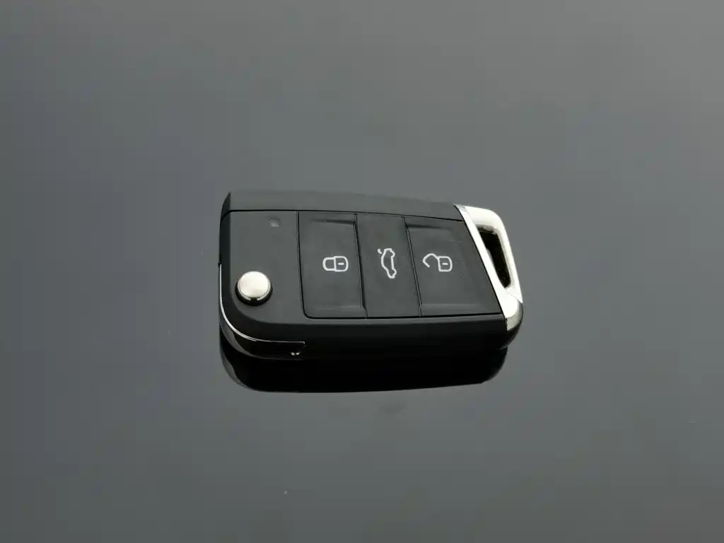 Volkswagen Tiguan L — миниатюра 19