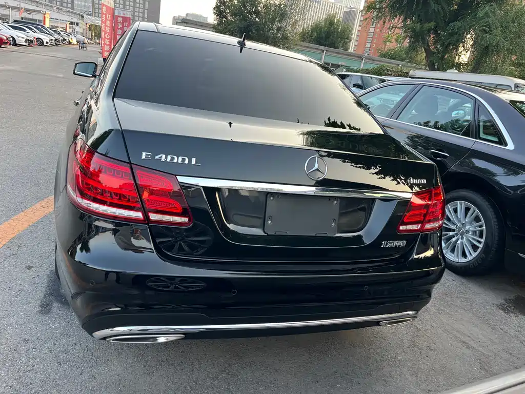 Mercedes-Benz E-Class — миниатюра 13
