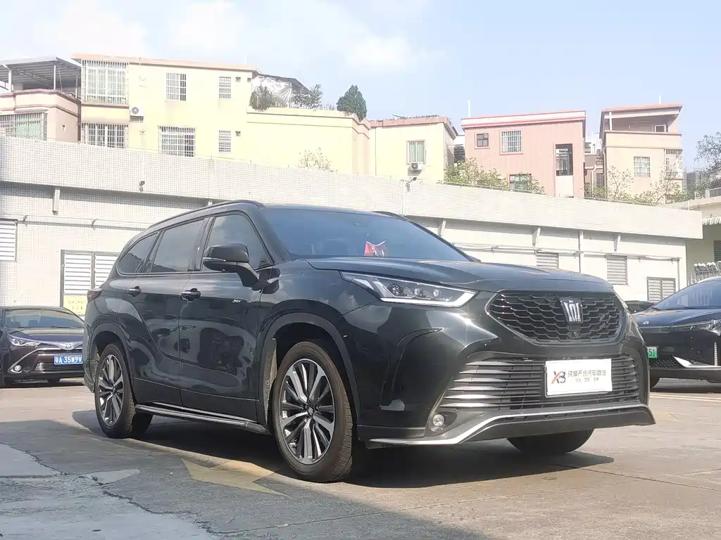Toyota Crown Kluger 2024 2.5L HEV Luxury