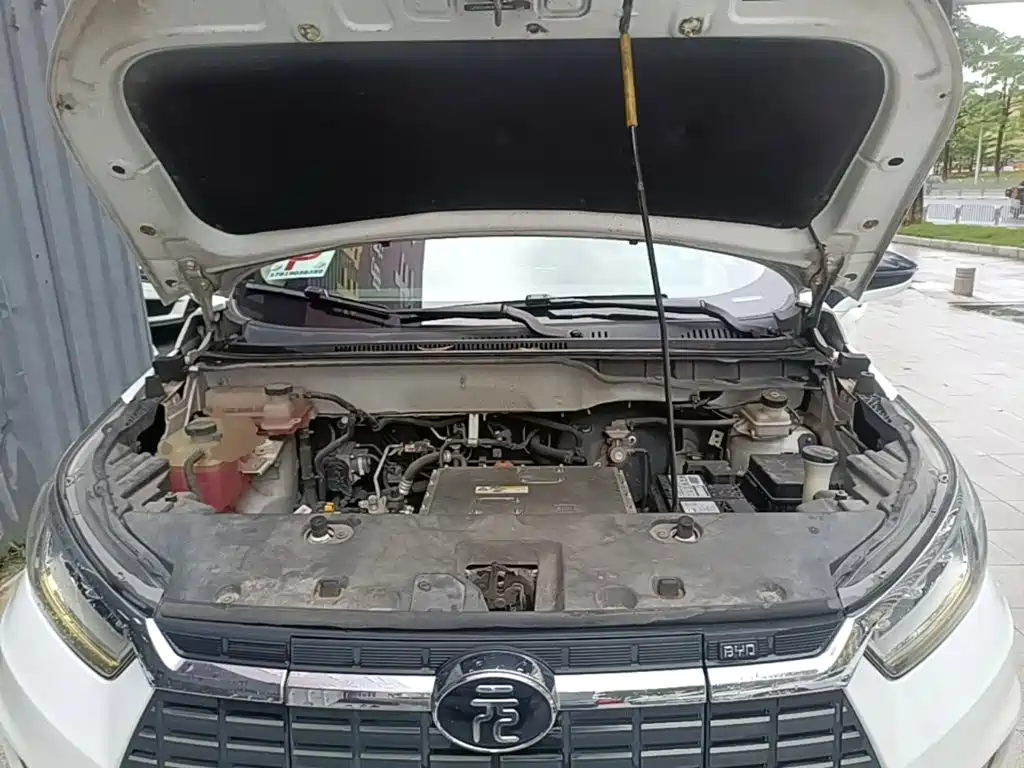 BYD Yuan EV — миниатюра 20