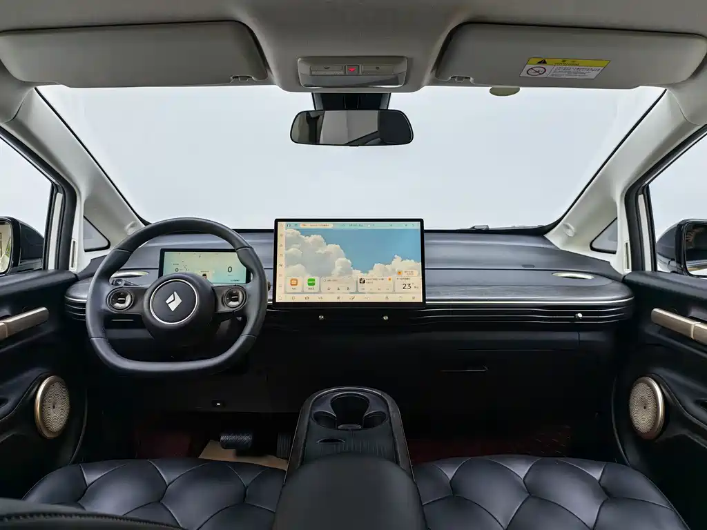 Baojun Yunduo — миниатюра 17
