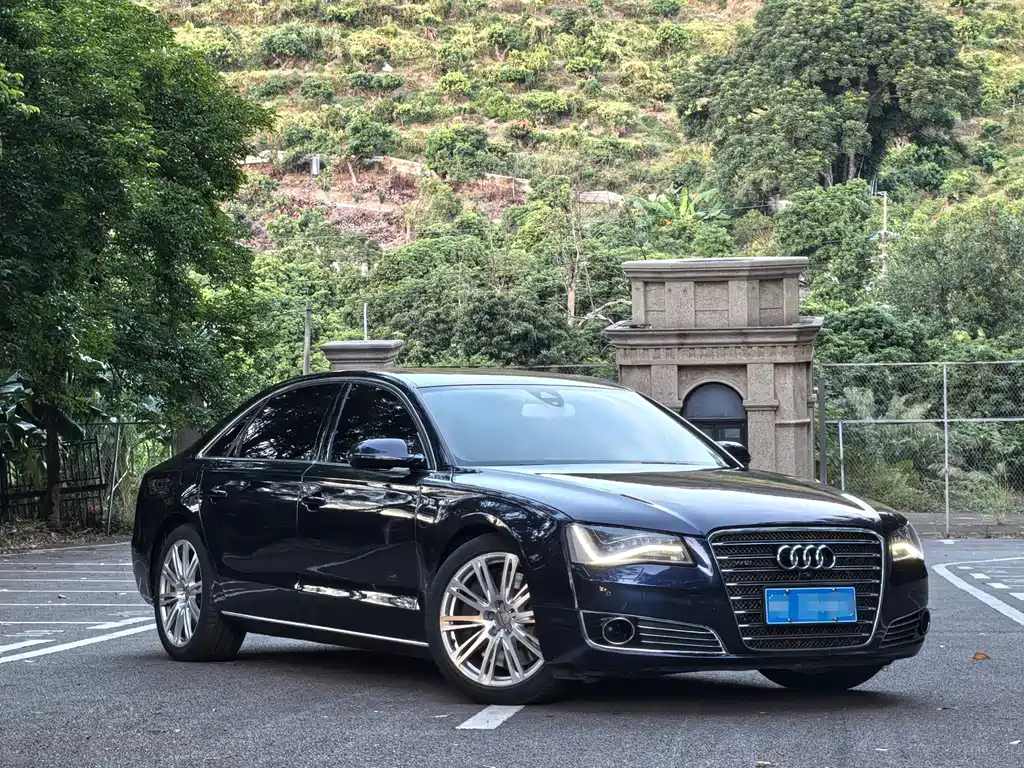 Audi A8 — миниатюра 3